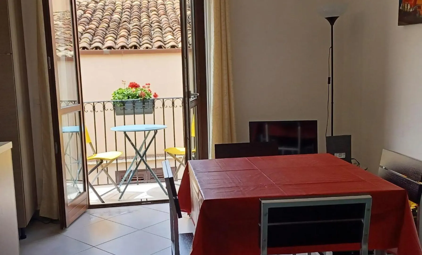 Apartment Genius Home